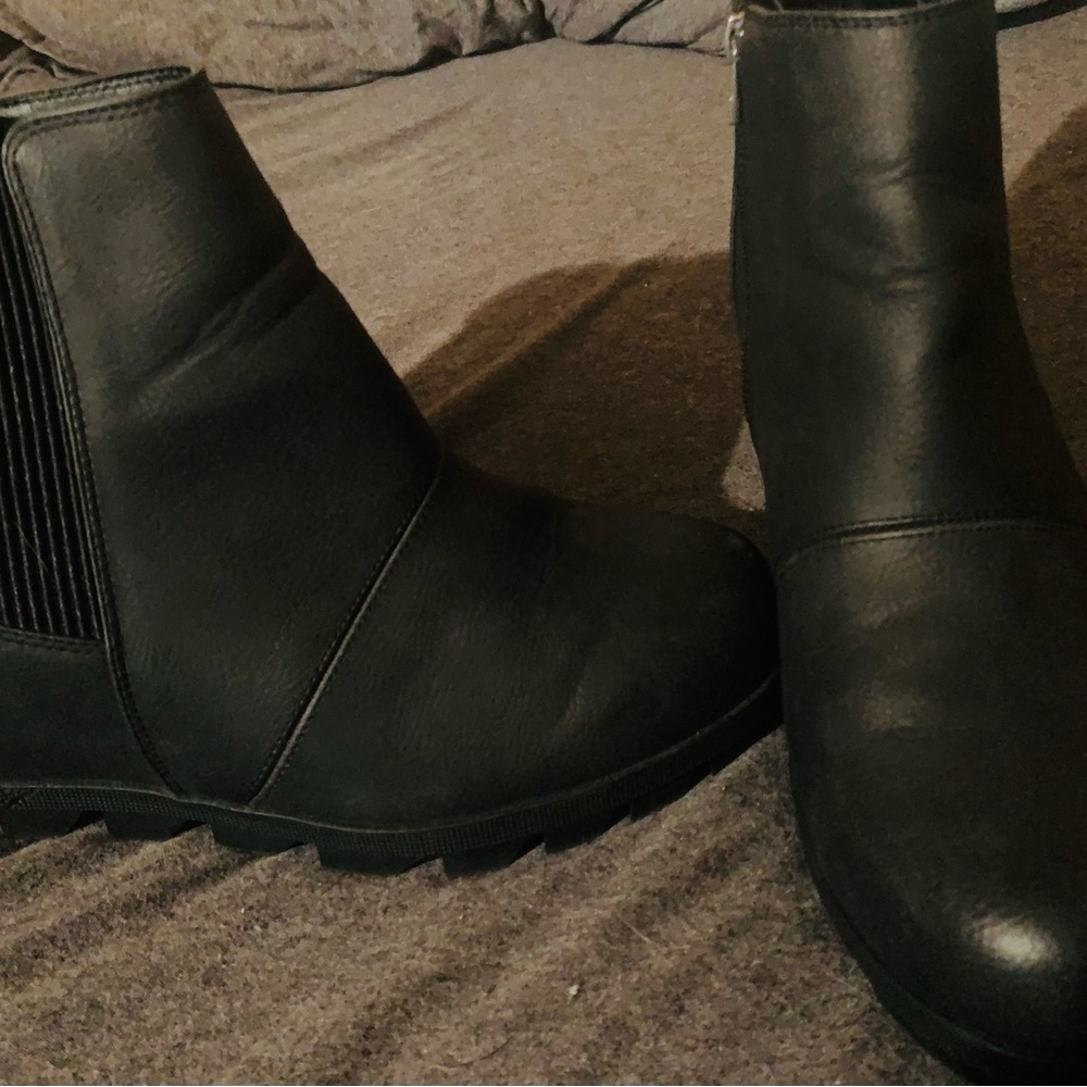 Time and tru black wedge ankle boots. Worn once indoors.